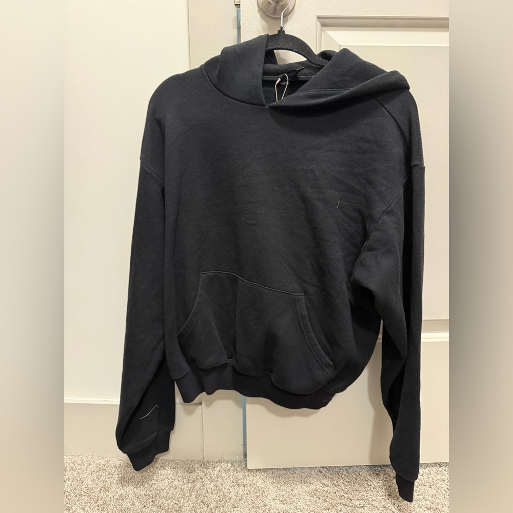 Skims Medium Black Hoodie Sweatshirt. 🖤⚡️